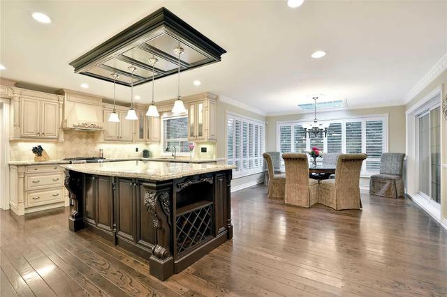 1715 Blythe Rd, House detached with 6 bedrooms, 6 bathrooms and 12 parking in Mississauga ON | Image 5