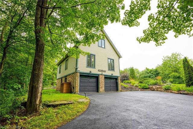 1782 Hitchcock Drive, House detached with 5 bedrooms, 4 bathrooms and 8 parking in South Frontenac ON | Image 3