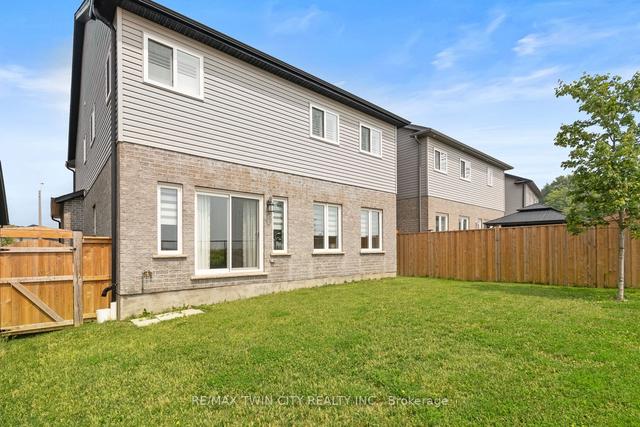 256 Dewdrop Cres, House detached with 5 bedrooms, 4 bathrooms and 4 parking in Waterloo ON | Image 29