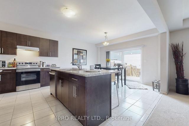 39 Bergenstein Cres, House detached with 4 bedrooms, 3 bathrooms and 4 parking in Pelham ON | Image 5