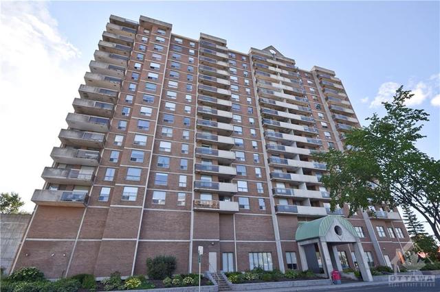 200 Lafontaine Avenue, Condo with 2 bedrooms, 2 bathrooms and 1 parking in Ottawa ON | Image 1