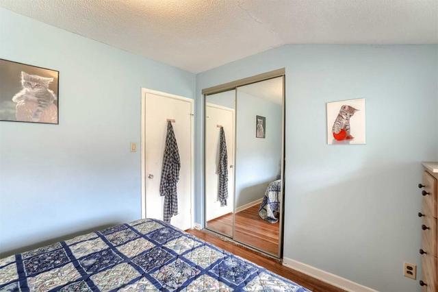 19 Hadrina St, House detached with 2 bedrooms, 1 bathrooms and 5 parking in Brampton ON | Image 16