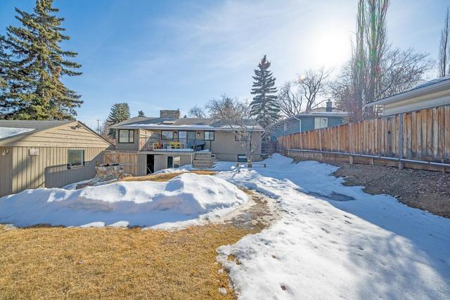 704 Imperial Way Sw, House detached with 4 bedrooms, 3 bathrooms and 4 parking in Calgary AB | Image 35