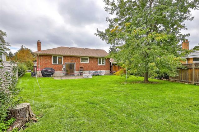 28 Broadleaf Rd, House detached with 3 bedrooms, 3 bathrooms and 6 parking in Toronto ON | Image 22