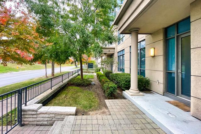 th4 - 15 Viking Lane, Townhouse with 3 bedrooms, 6 bathrooms and 2 parking in Toronto ON | Image 24