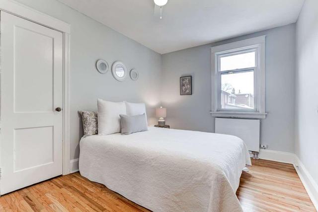 Upper - 27 Hammersmith Ave, House detached with 2 bedrooms, 1 bathrooms and 1 parking in Toronto ON | Image 7