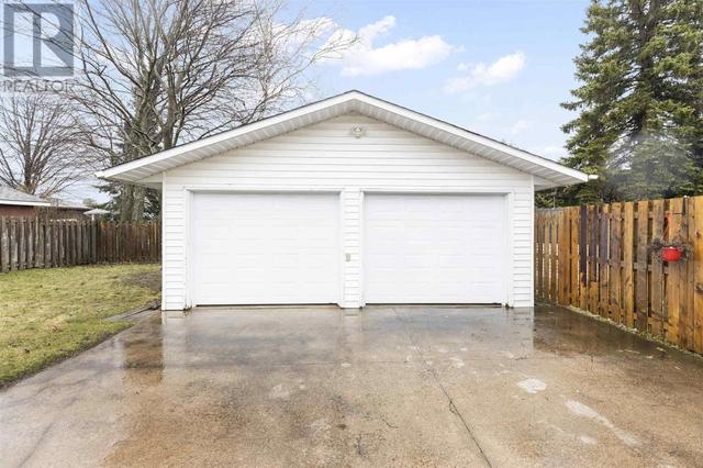 109 Taskar Dr, House detached with 3 bedrooms, 2 bathrooms and null parking in Sault Ste. Marie ON | Image 21