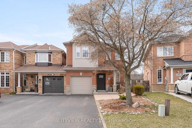 15 Moore Cres, House attached with 3 bedrooms, 3 bathrooms and 4 parking in Hamilton ON | Image 1
