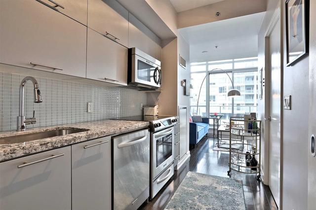 Lph15 - 21 Nelson St, Condo with 1 bedrooms, 2 bathrooms and 2 parking in Toronto ON | Image 3