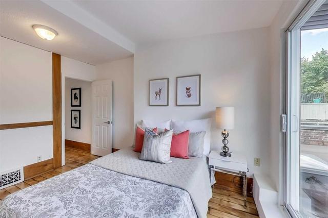313 Seaton St, House attached with 4 bedrooms, 2 bathrooms and 1 parking in Toronto ON | Image 22