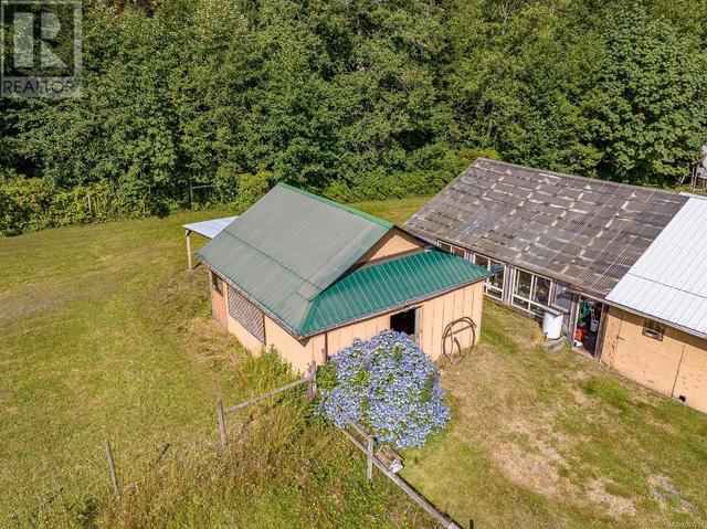 8185 Island Hwy S, House detached with 4 bedrooms, 4 bathrooms and 6 parking in Comox Valley A BC | Image 44
