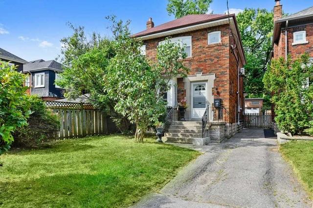 12 Ronan Ave, House detached with 3 bedrooms, 2 bathrooms and 4 parking in Toronto ON | Image 29