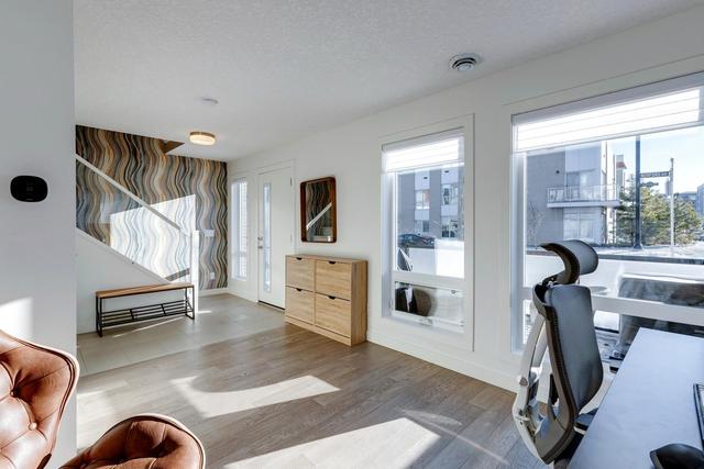 4092 Norford Avenue Nw, Home with 2 bedrooms, 2 bathrooms and 2 parking in Calgary AB | Image 37