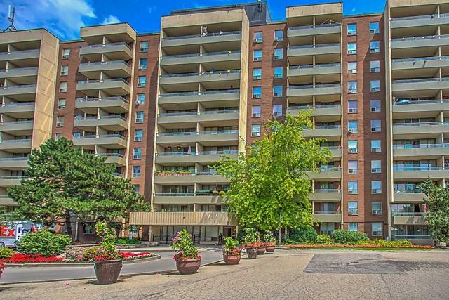 1001 - 1 Four Winds Dr, Condo with 2 bedrooms, 1 bathrooms and 2 parking in Toronto ON | Image 29