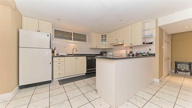 10776 Mcvean Dr, House detached with 3 bedrooms, 2 bathrooms and 4 parking in Brampton ON | Image 15