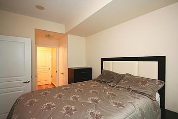 2001 - 225 Webb Dr, Condo with 1 bedrooms, 1 bathrooms and 1 parking in Mississauga ON | Image 7