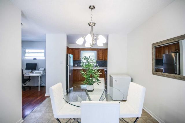 11 - 2075 Asta Dr, Townhouse with 3 bedrooms, 2 bathrooms and 2 parking in Mississauga ON | Image 5