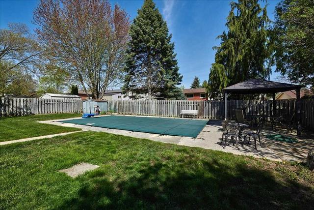 204 Little Ave, House detached with 3 bedrooms, 2 bathrooms and 4 parking in Barrie ON | Image 17
