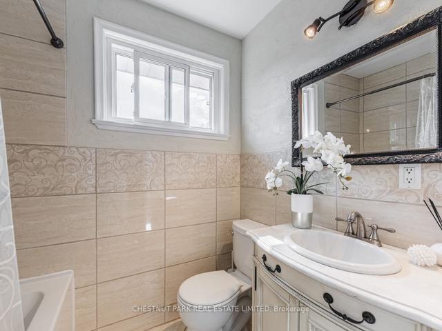 58 Clairton Cres, House semidetached with 3 bedrooms, 2 bathrooms and 3 parking in Toronto ON | Image 14
