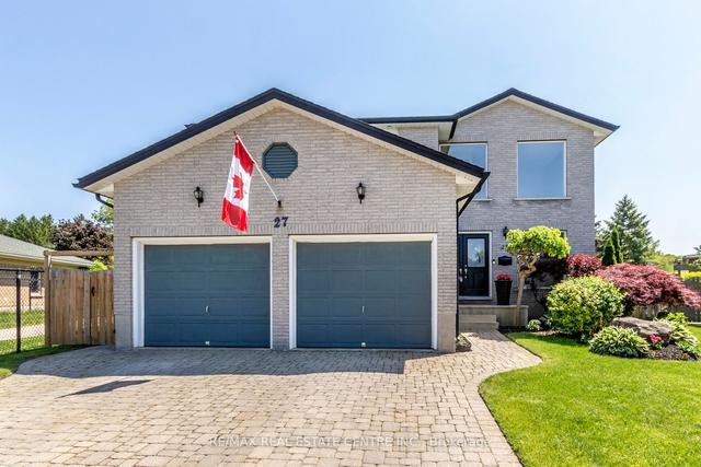 27 Carlos Crt, House detached with 3 bedrooms, 3 bathrooms and 5 parking in Cambridge ON | Image 1