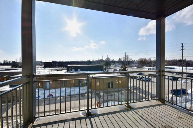 306 - 295 Cundles Rd E, Condo with 2 bedrooms, 2 bathrooms and 4 parking in Barrie ON | Image 4