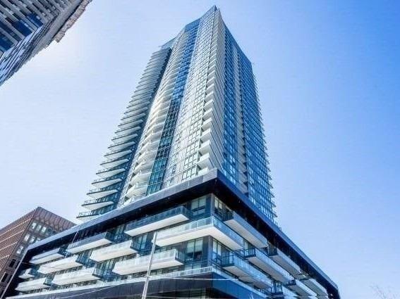 809 - 30 Roehampton Ave, Condo with 1 bedrooms, 1 bathrooms and 1 parking in Toronto ON | Image 1