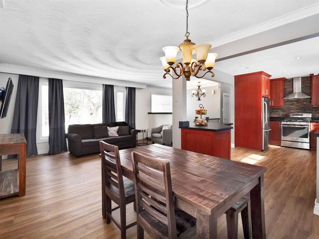 21 Bentwick Cres, House detached with 3 bedrooms, 2 bathrooms and 3 parking in Toronto ON | Image 30