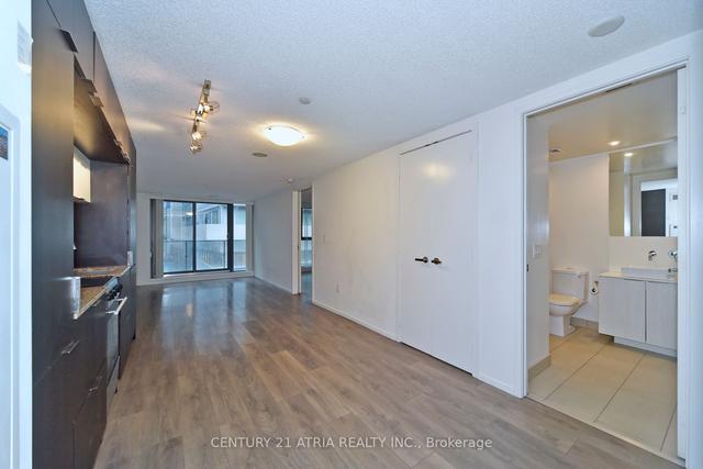 701 - 159 Dundas St E, Condo with 2 bedrooms, 2 bathrooms and 0 parking in Toronto ON | Image 7