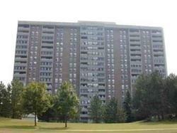 509 - 25 Kensington Rd, Condo with 2 bedrooms, 1 bathrooms and 1 parking in Brampton ON | Image 1