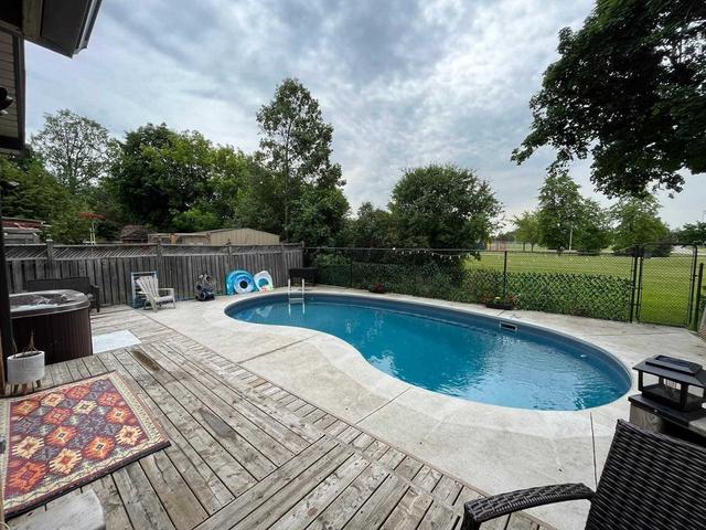 7 Mitchell Ave, House detached with 3 bedrooms, 4 bathrooms and 8 parking in Brampton ON | Image 30
