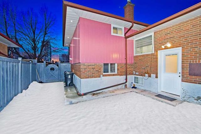 21 Aspendale Dr, House detached with 4 bedrooms, 4 bathrooms and 3 parking in Toronto ON | Image 9