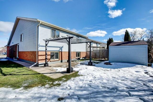 7455 Monastery Drive, House detached with 3 bedrooms, 2 bathrooms and null parking in Niagara Falls ON | Image 27