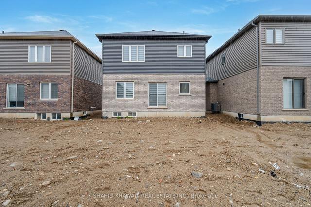 40 Macklin St, House detached with 3 bedrooms, 3 bathrooms and 4 parking in Brantford ON | Image 28