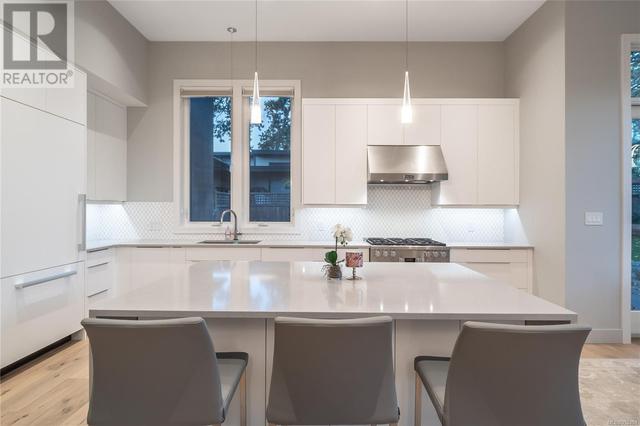 4113 Alberg Lane, House detached with 4 bedrooms, 4 bathrooms and 3 parking in Saanich BC | Image 13