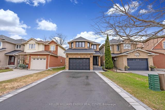 87 Fieldcrest Ave, House detached with 4 bedrooms, 4 bathrooms and 5 parking in Clarington ON | Image 12