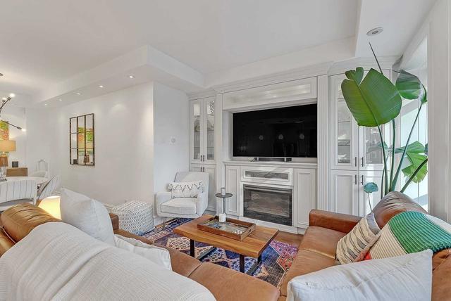 30c Mcmurrich St, Townhouse with 2 bedrooms, 2 bathrooms and 1 parking in Toronto ON | Image 22