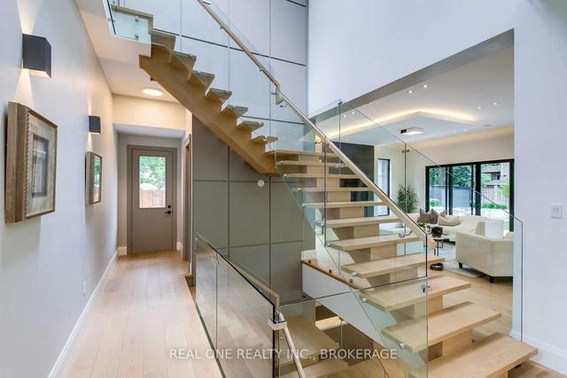 205 Maple Grove Dr, House detached with 4 bedrooms, 6 bathrooms and 8 parking in Oakville ON | Image 10