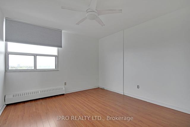 1004 - 551 The West Mall, Condo with 3 bedrooms, 2 bathrooms and 1 parking in Toronto ON | Image 18