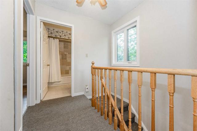 1 - 302 College Ave, Townhouse with 3 bedrooms, 2 bathrooms and 2 parking in Guelph ON | Image 18