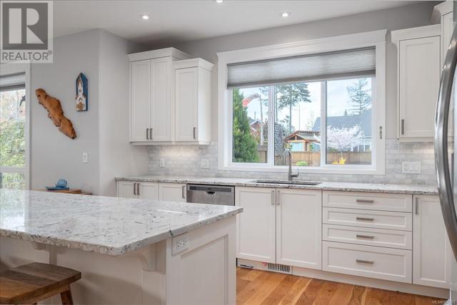 630 Ashcroft Pl, House detached with 4 bedrooms, 2 bathrooms and 2 parking in Parksville BC | Image 16
