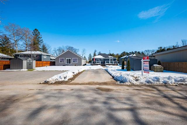 1174 Alfred St, House detached with 3 bedrooms, 2 bathrooms and 3 parking in Innisfil ON | Image 19