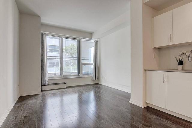 322 - 460 Adelaide St E, Condo with 1 bedrooms, 1 bathrooms and 1 parking in Toronto ON | Image 6