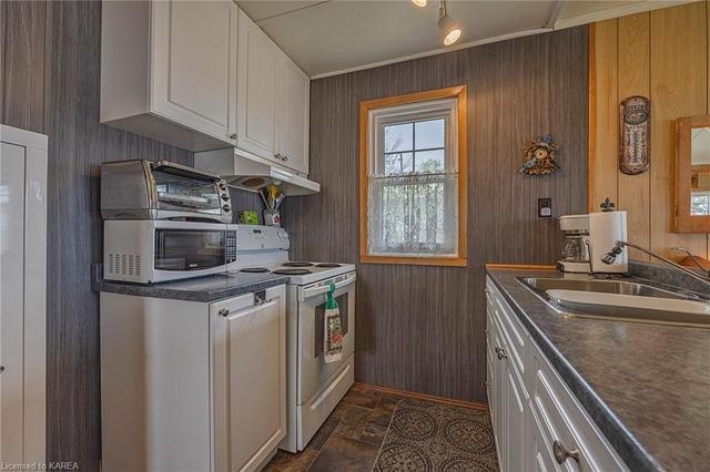 121 Hay Dor Lane, House detached with 3 bedrooms, 1 bathrooms and 3 parking in Greater Napanee ON | Image 12