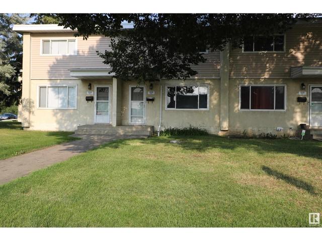 13333 90 St Nw, House attached with 2 bedrooms, 1 bathrooms and null parking in Edmonton AB | Card Image