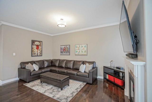 56 Mary Ellen Baker Cres, House detached with 4 bedrooms, 4 bathrooms and 4 parking in Vaughan ON | Image 37