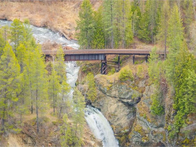 1222 Fox Road, House detached with 3 bedrooms, 2 bathrooms and null parking in Kootenay Boundary A BC | Image 57