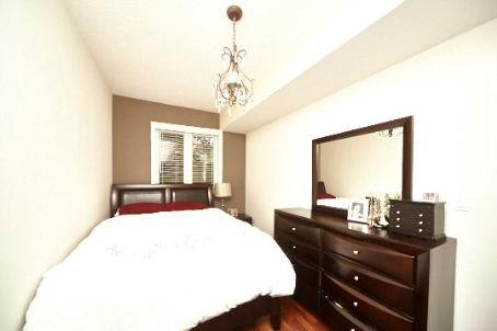 th23 - 70 Carr St, Townhouse with 2 bedrooms, 1 bathrooms and 1 parking in Toronto ON | Image 6