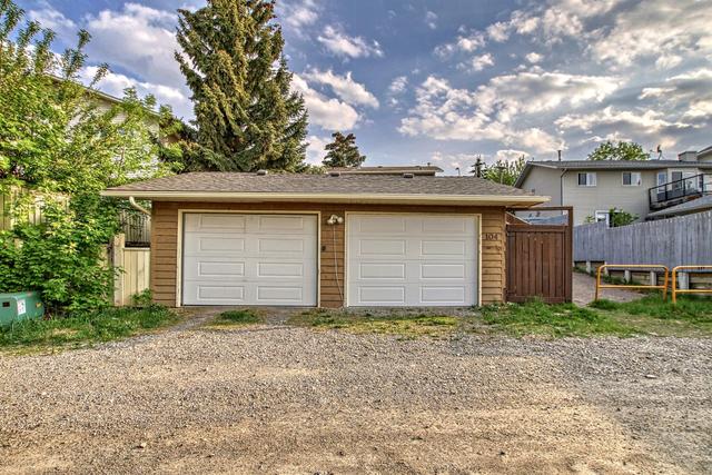 104 Macewan Drive Nw, House detached with 4 bedrooms, 2 bathrooms and 2 parking in Calgary AB | Image 44