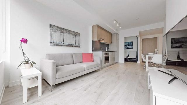 0705 - 161 Roehampton Ave, Condo with 1 bedrooms, 1 bathrooms and 0 parking in Toronto ON | Image 33