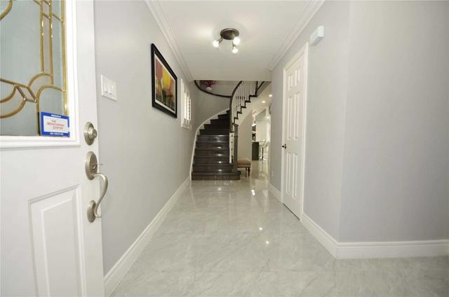 5884 Chorley Pl, House detached with 4 bedrooms, 4 bathrooms and 7 parking in Mississauga ON | Image 14